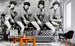 Dimex Women on Bicycle Fotobehang 375x250cm 5 banen Sfeer | Yourdecoration.be