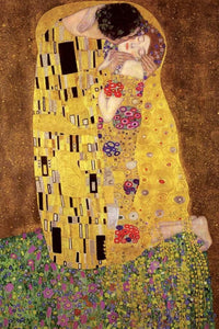 Pyramid Gustav Klimts the Kiss Poster 61x91,5cm | Yourdecoration.be