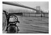 Fotobehang - A Foggy Day on the Brooklyn Bridge - Vliesbehang
