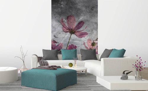 Dimex Violet Flower Abstract Fotobehang 150x250cm 2 banen sfeer | Yourdecoration.be