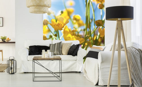 Dimex Yellow Flower Fotobehang 225x250cm 3 banen Sfeer | Yourdecoration.be