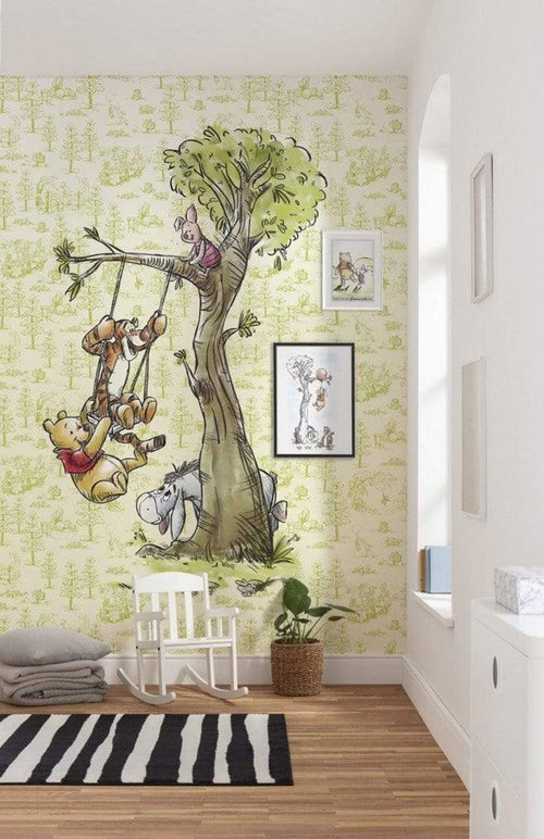 Komar Winnie Pooh in the wood Vlies Fotobehang 200x280cm 4 banen Sfeer | Yourdecoration.be